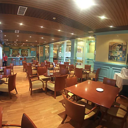 Fuente Piedras 4* Cabra