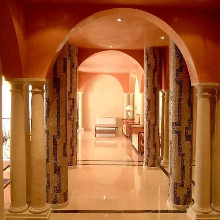Fuente Piedras Hotel 4*